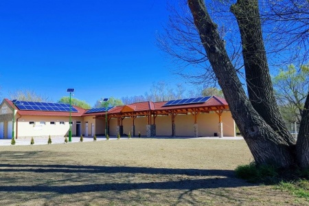 Átadásra kész a piactér